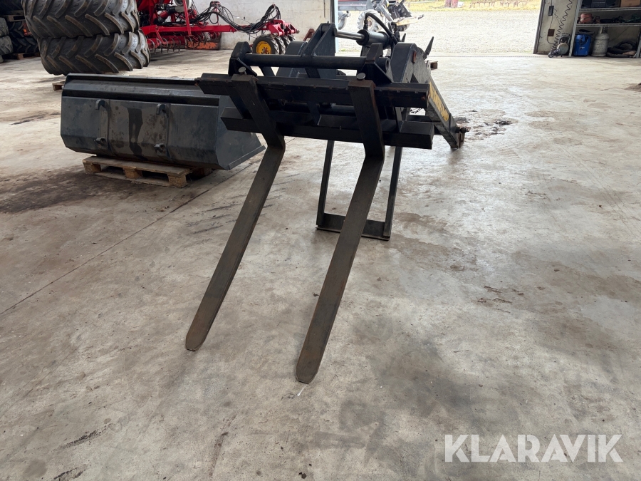 Frontlæsser med gafler og skovl Swede-Loader