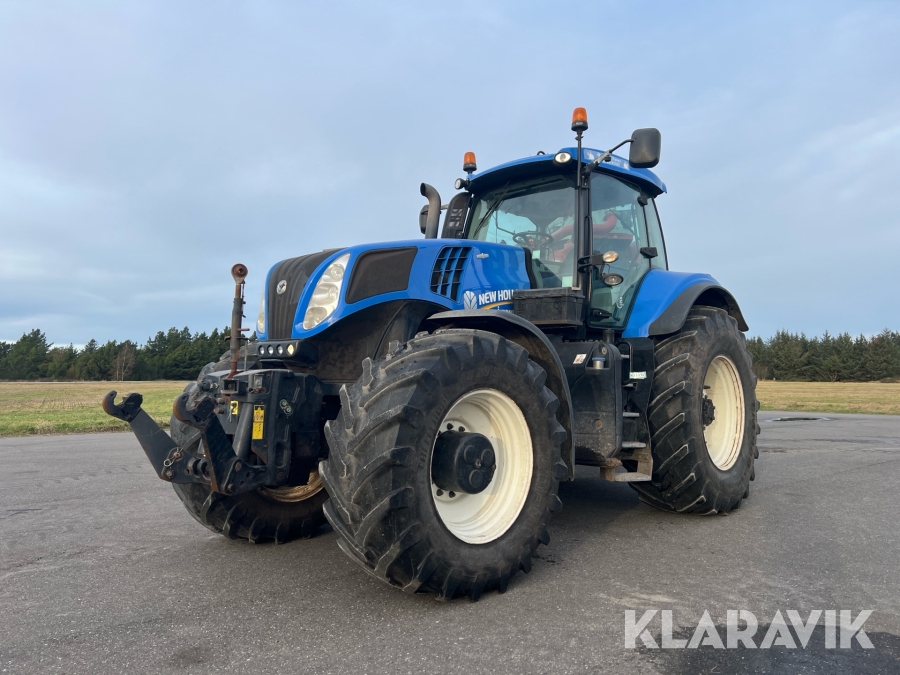 Traktor New Holland T8.390