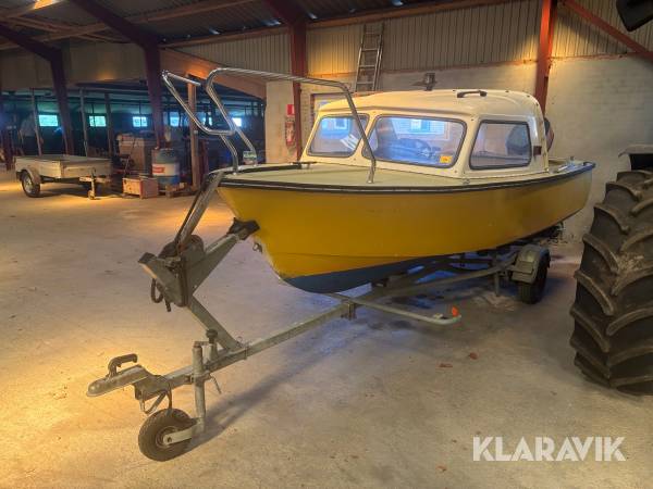 Motorbåd Saga Sea Camp