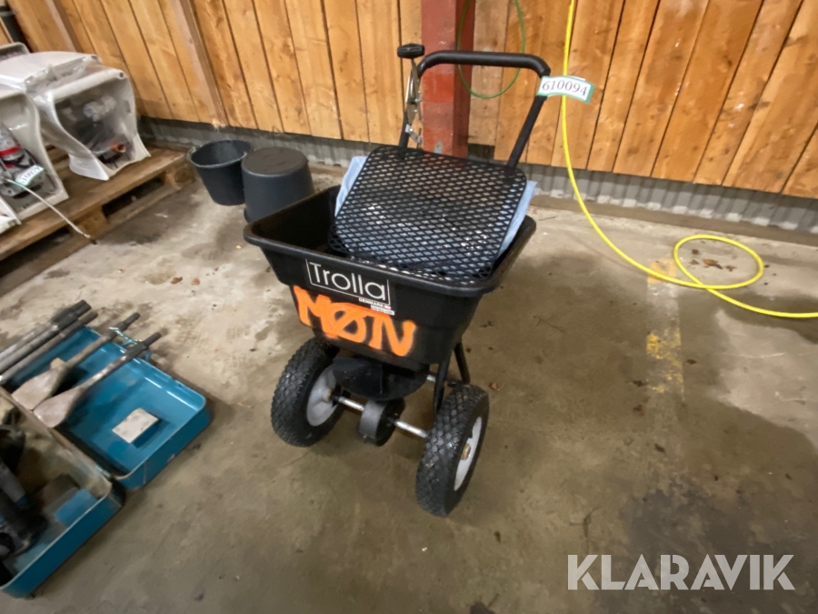 Saltspreder Trolla, Vordingborg, Klaravik auktioner