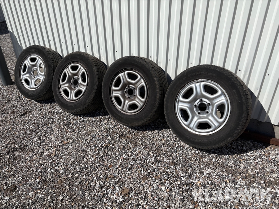 Fælge med dæk Dacia Dyster 4 styk