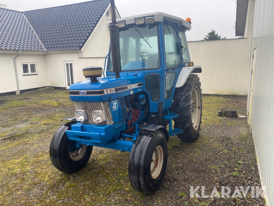 Traktor Ford 6610