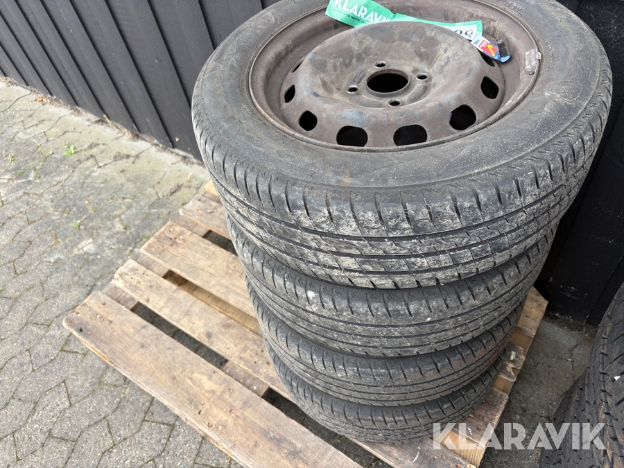 Sommerhjul Firestone Roadhawk 195/60 R15 88H på stålfælge 4 styk
