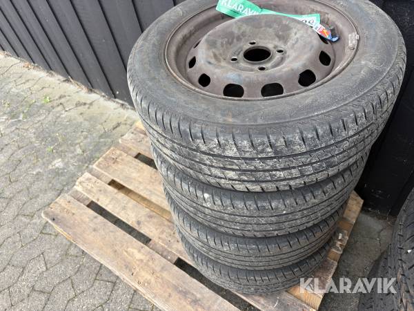 Sommerhjul Firestone Roadhawk 195/60 R15 88H på stålfælge 4 styk