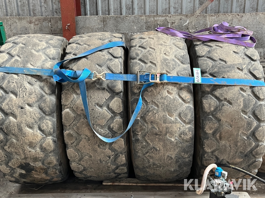 Dæk med fælg AROLUS