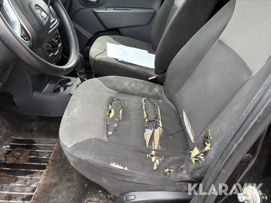 Budbil Dicia Dokker van 1.5 DCI 90