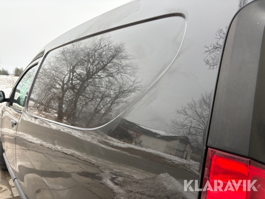 Budbil Dicia Dokker van 1.5 DCI 90