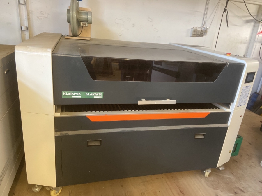 Laserskære til metal