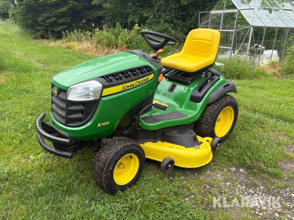 Havetraktor John Deere X166