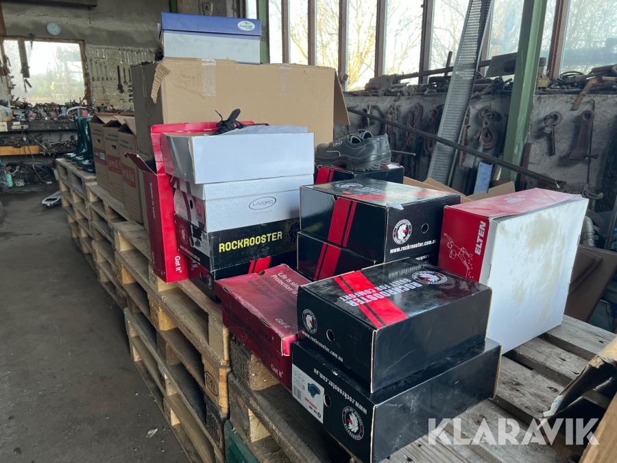 Større parti af nyt arbejdstøj og arbejdssko