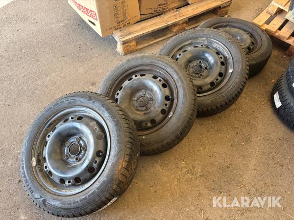 Dæk på fælge Goodyear Ultragrip