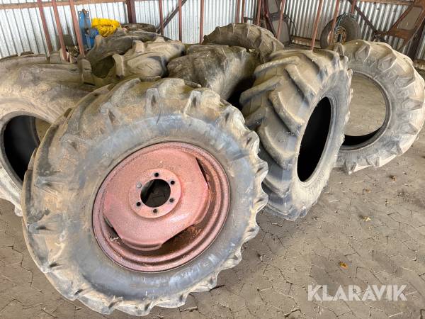 Traktordæk,  alle 24 tommer 8 styks i alt 