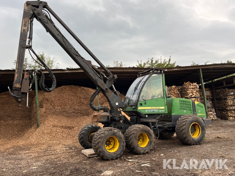 Skovningsmaskine JOHN DEERE 1070D