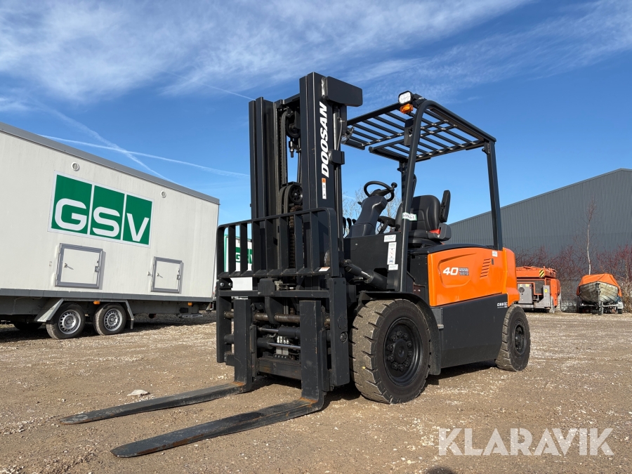 Truck Doosan B40X-7