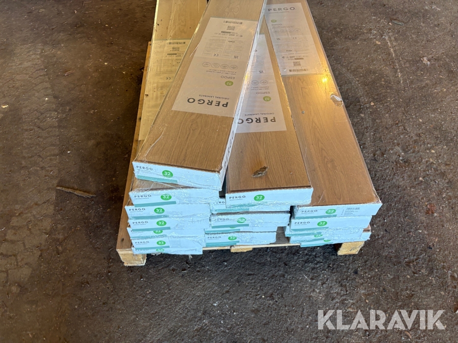 Gulv Pergo Original Laminate ESPOO 32 Class – Natural Beige Oak 18styk