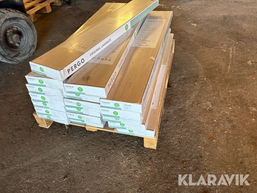 Gulv Pergo Original Laminate ESPOO 32 Class – Natural Beige Oak 18styk