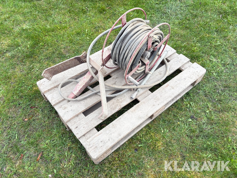 Højtryksslange på tromle til landbrug/industri.