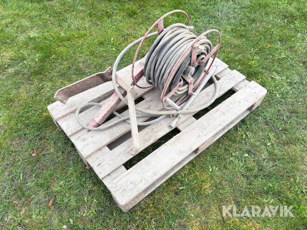 Højtryksslange på tromle til landbrug/industri.