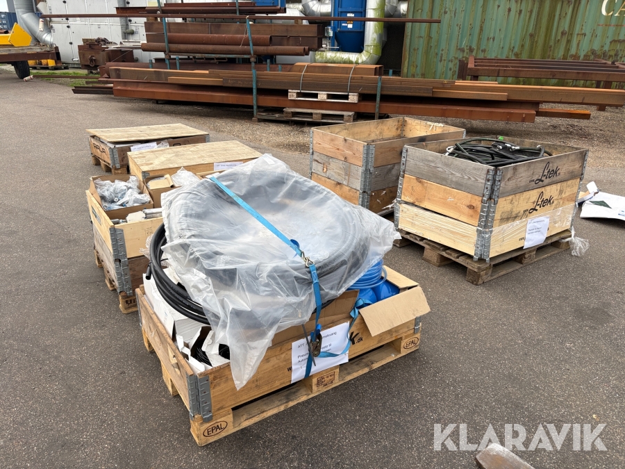 Diverse pneumatik udstyr 6 paller Festo