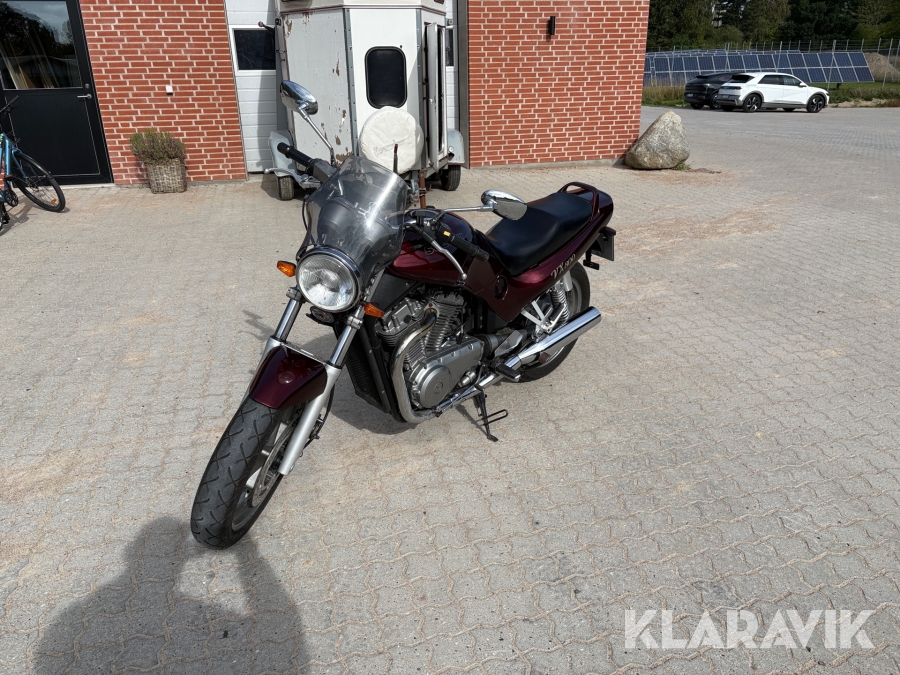 Motorcykel Suzuki Vx800