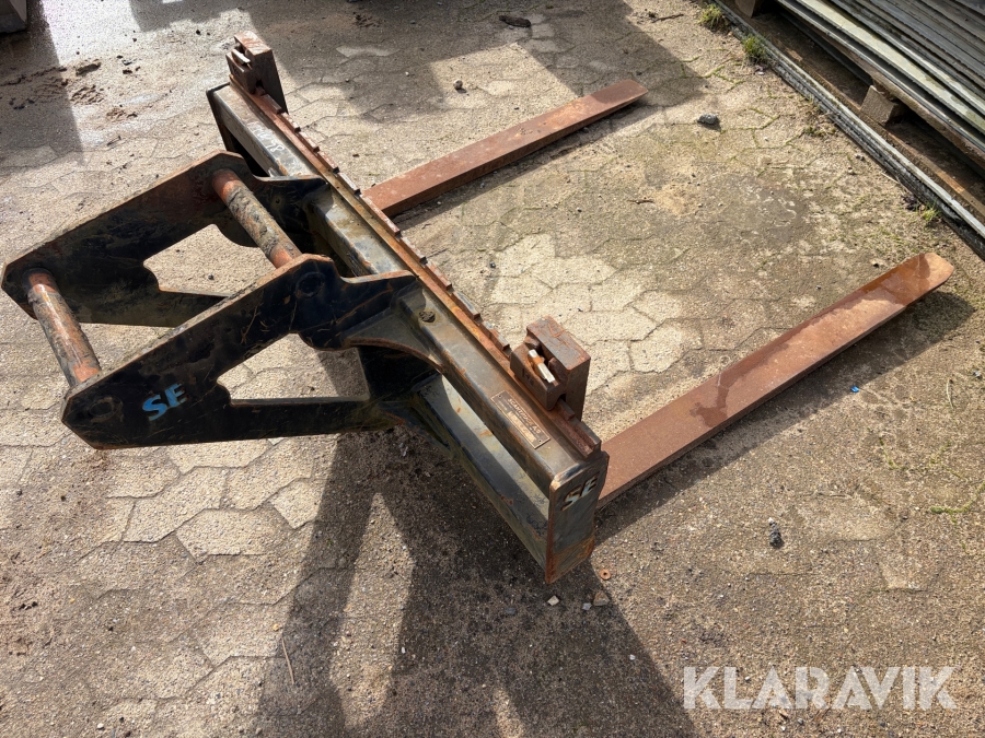 Pallegafler SE Hydrema