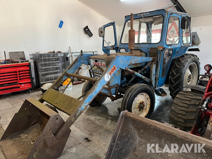 Traktor Ford 3000