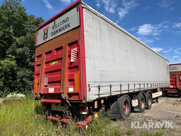 Trailer Krone SD med presseningsopbygning
