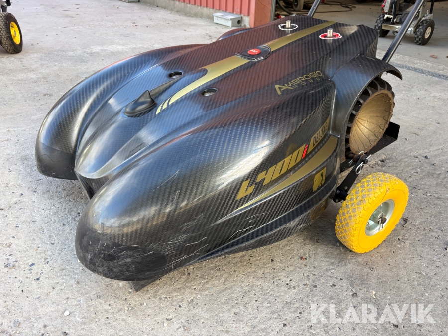 Robotplæneklipper Ambrogio L400 Deluxe 20.000kvm - med ladestation - 1 styk