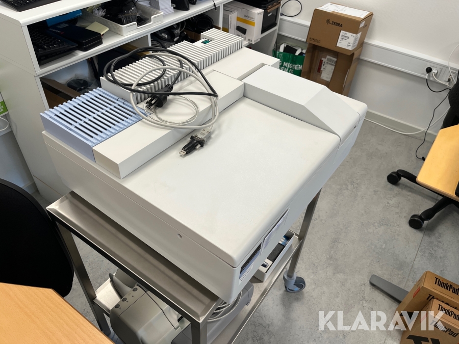 UV spectrometer Perkin Elmer