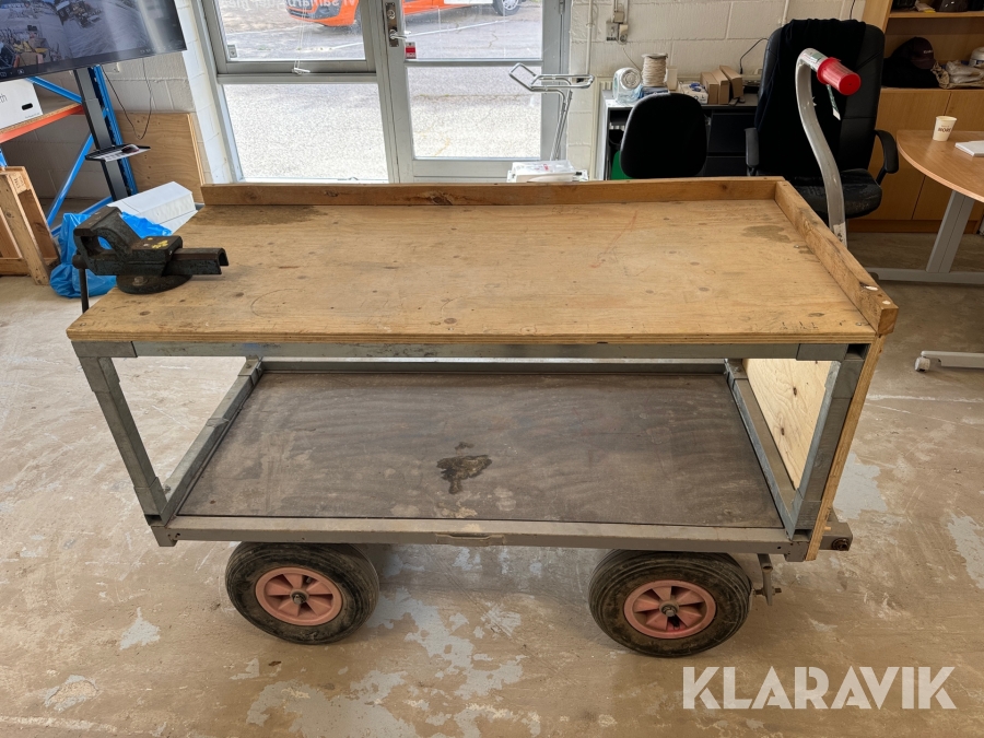 vogn-med-arbejdsbord-holb-k-klaravik-auktioner