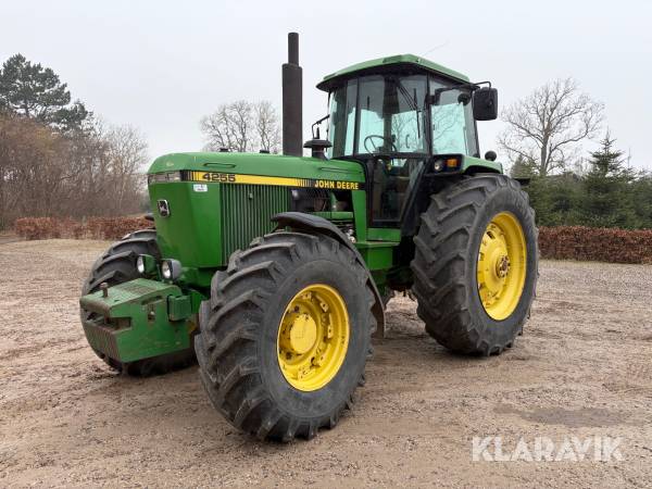 Traktor John Deere 4255 