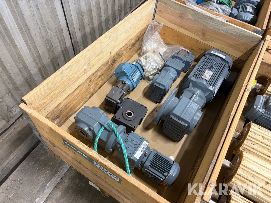 El motor med vinkelgear/reduktionsgear