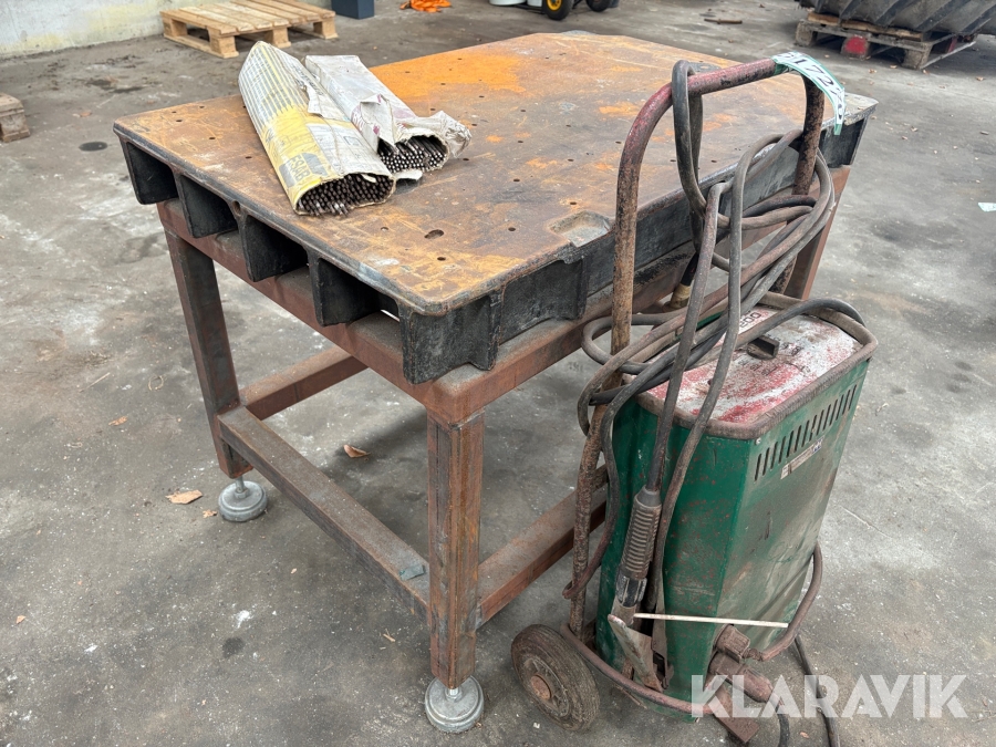 Svejsemaskine, elektroder og svejsebord Migatronic LTO 200