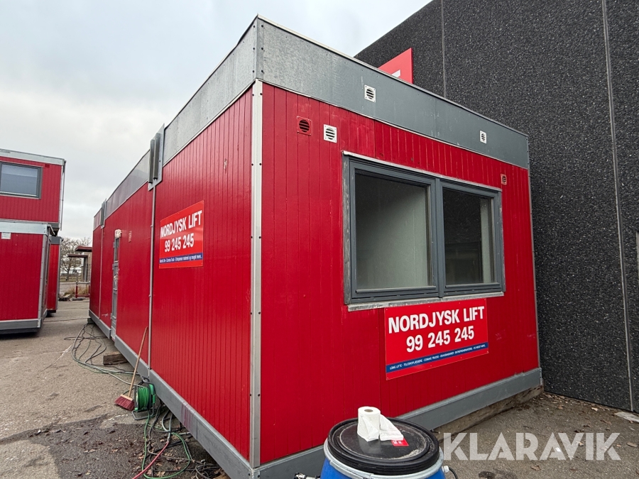 Beboelsesmodul / mandskabsvogn – 4 personer – med køkken og bad