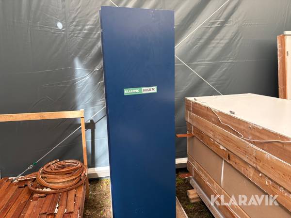 Skabe 2 styk med nøgler