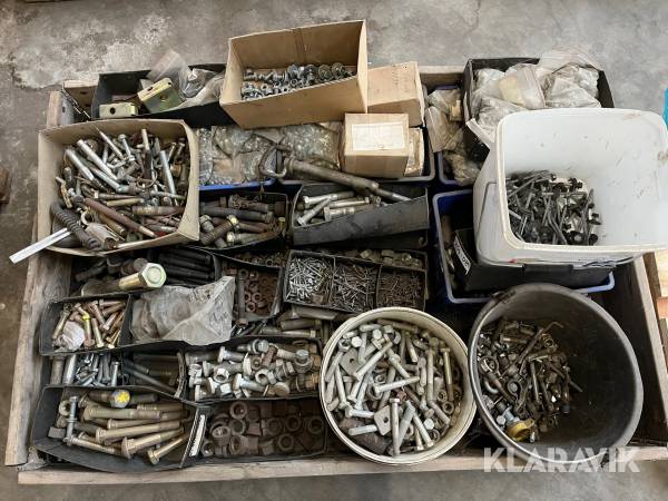 Bolte, møtrikker, søm og øvrigt