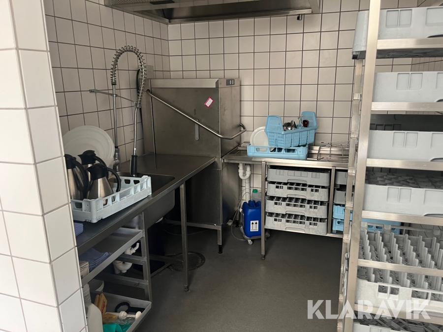 Opvaskestation med udstyr Hobart
