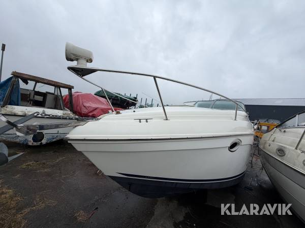 Motorbåd Rinker 250 26 fod