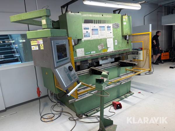 Kantpresser Fasti 902-50/20 med Delem DA-65R styring