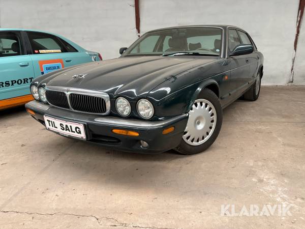 Veteranbil Jaguar XJ8 3,2 V8