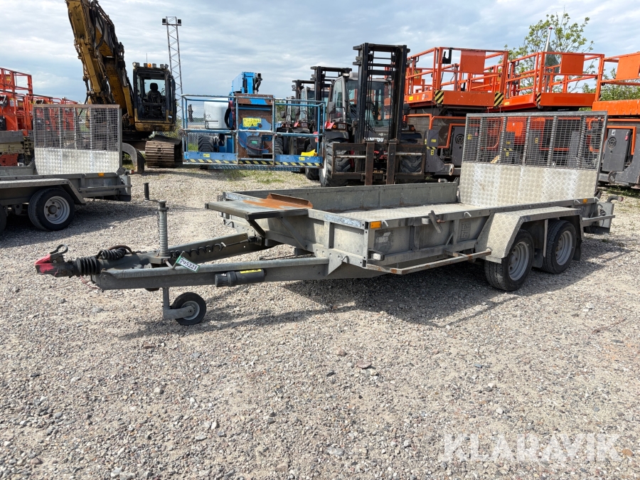Maskintrailer 2 akslet IFOR Williams GP 126-R