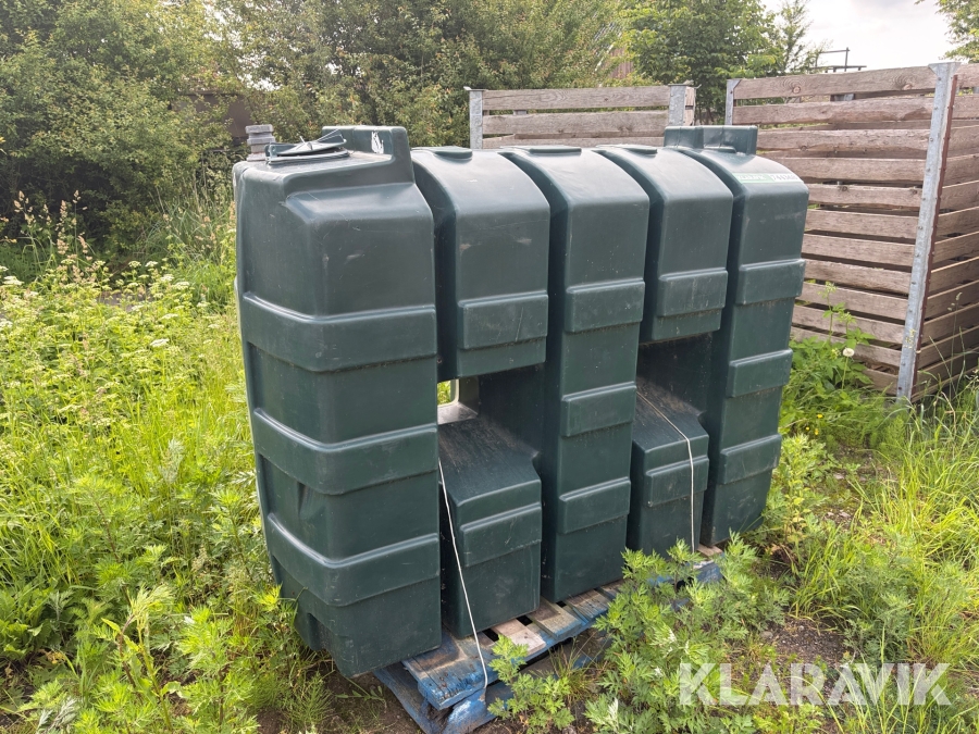 Dieseltank i plast 1200 l