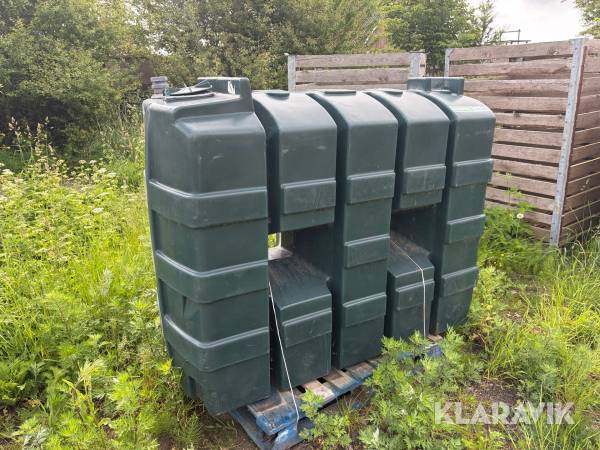 Dieseltank i plast 1200 l