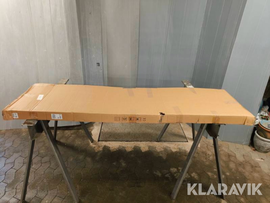 Bruse svingdør Arrow 5261-40 sølv, klar glas