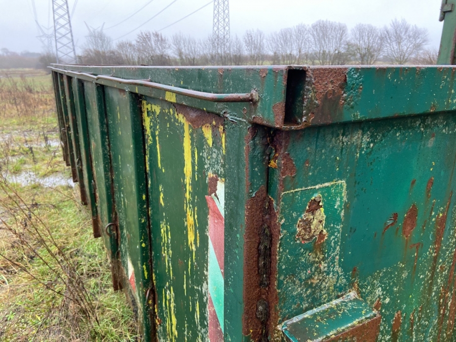 Container