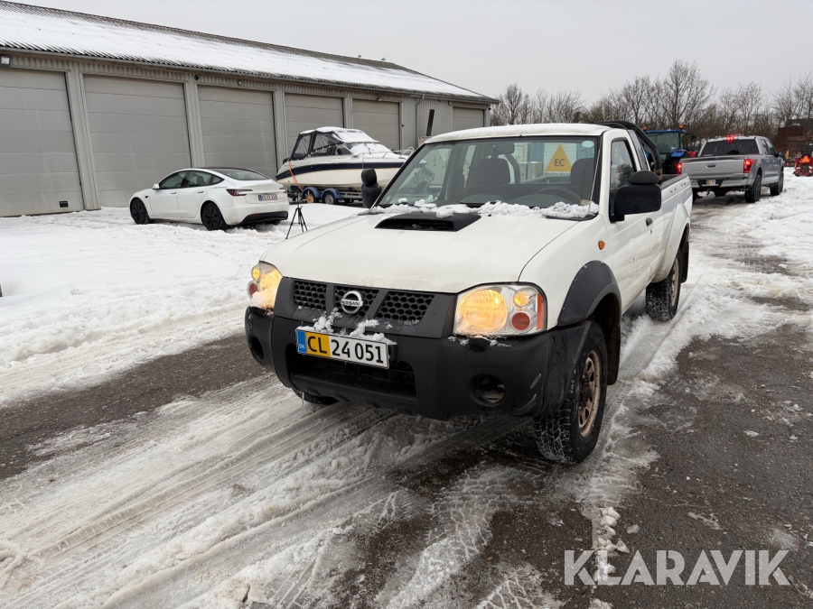 Pickup Nissan Navara D22 2.5 DI 4x4 King Cab