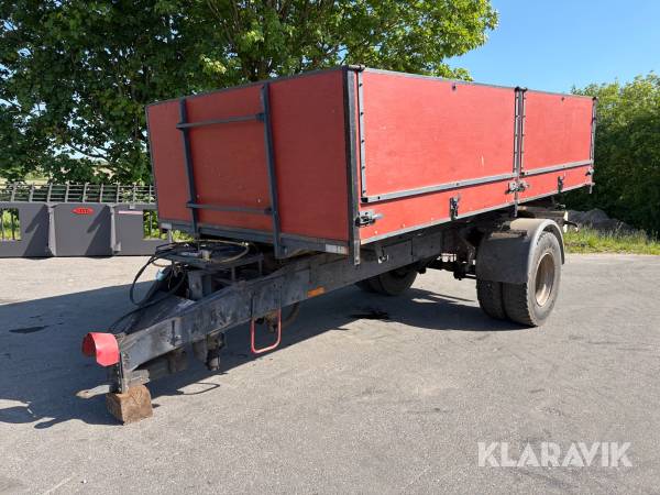 Tipvogn med hydrauliske bremser
