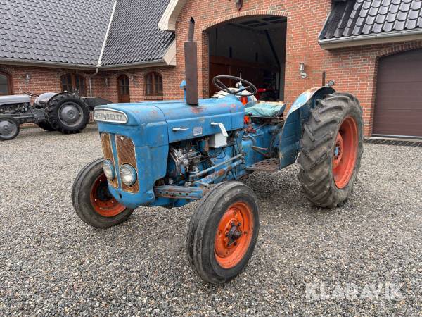 Veterantraktor Fordson Super Dexta