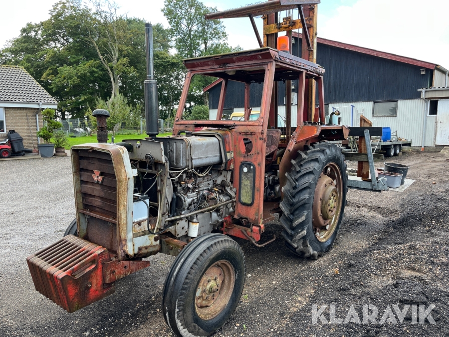 Traktor Massy Ferguson 265