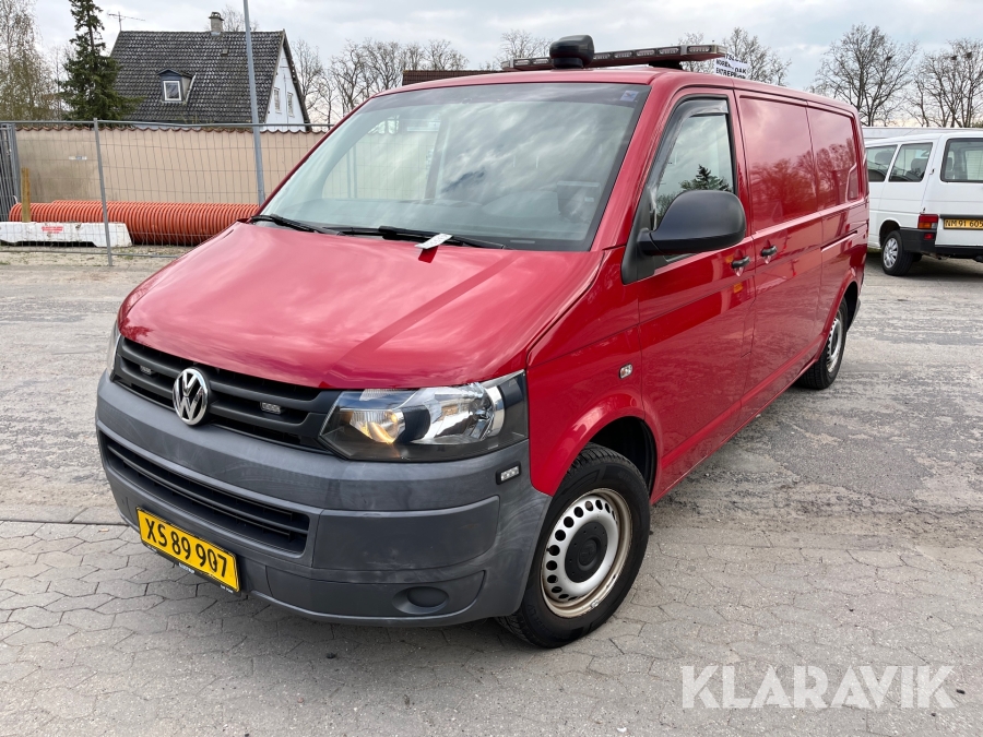 Varebil/vagtbil Volkswagen Transporter KASSEVOGN 2.0 TDI LANG 140 HK DSG